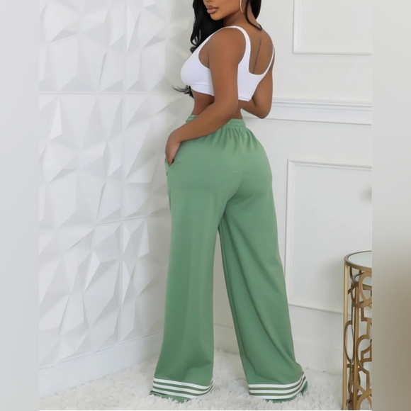 041. Chic Olive and White Wide-Leg - Picture 3 of 4